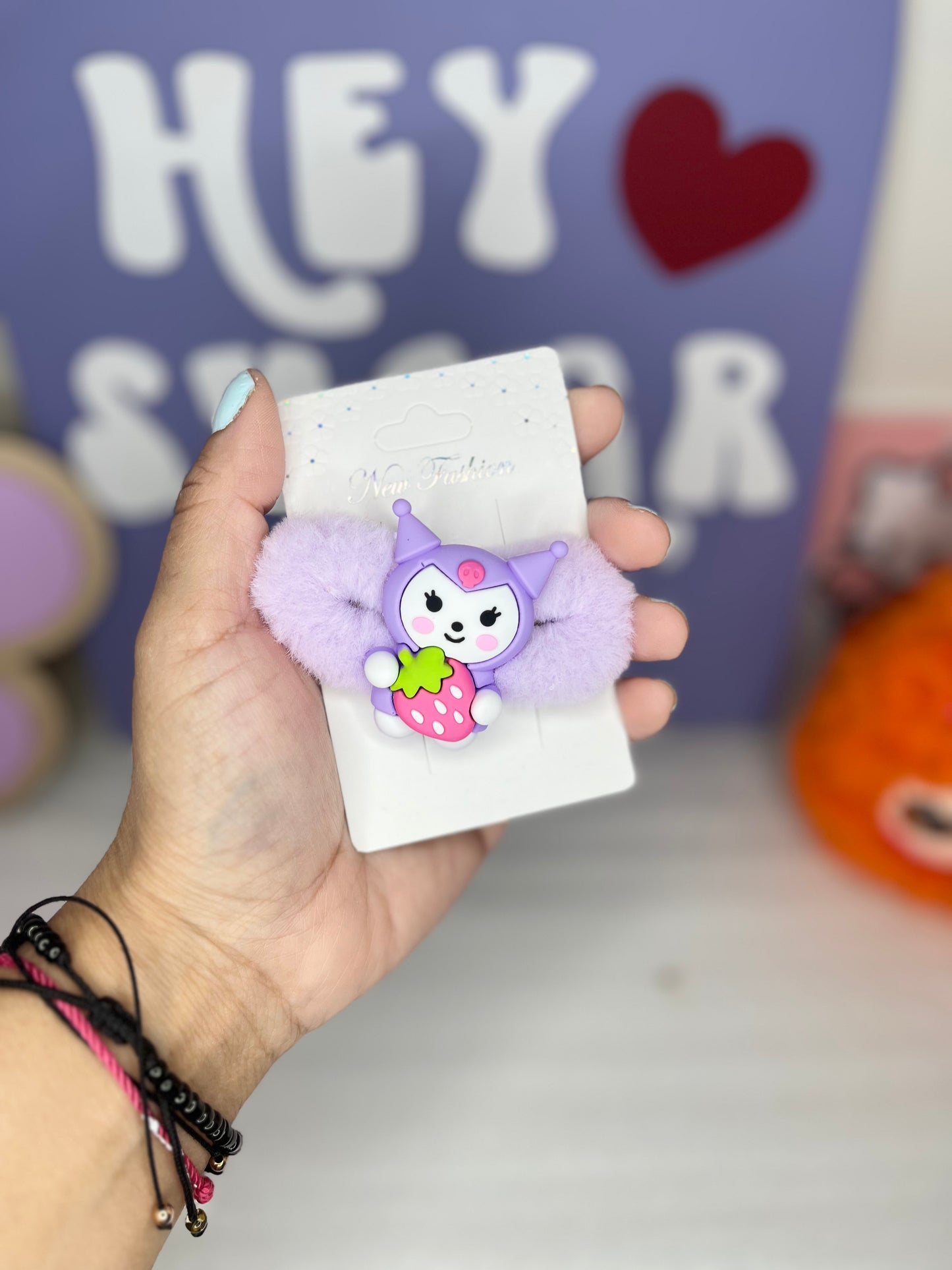 FRIENDS HAIR CLIPS
