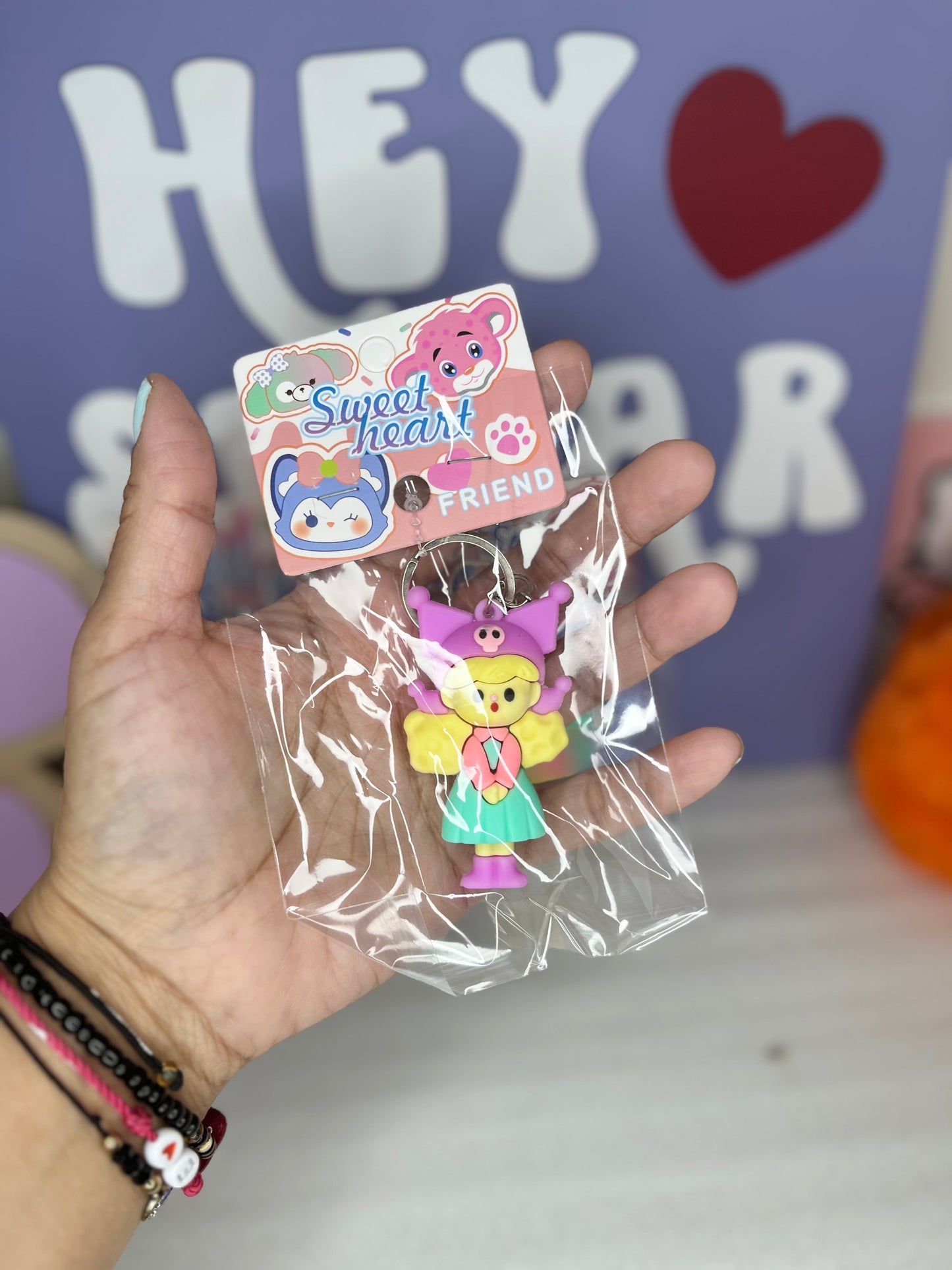 SWEATHEART FRIENDS KEYCHAINS