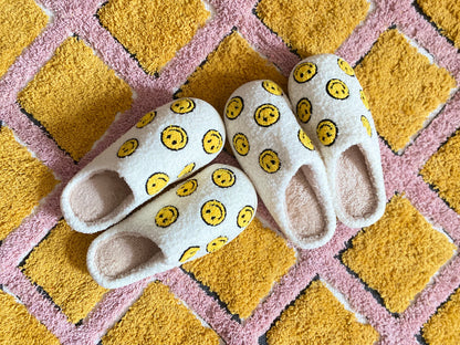 YELLOW SMILES | COMFY SLIPPERS