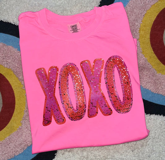XOXO | T-SHIRT