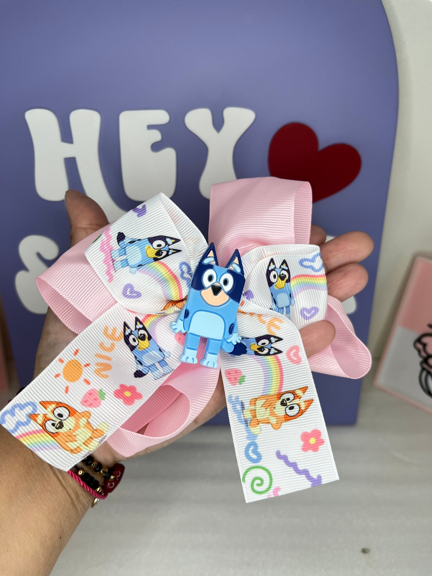 BLUEE BOW