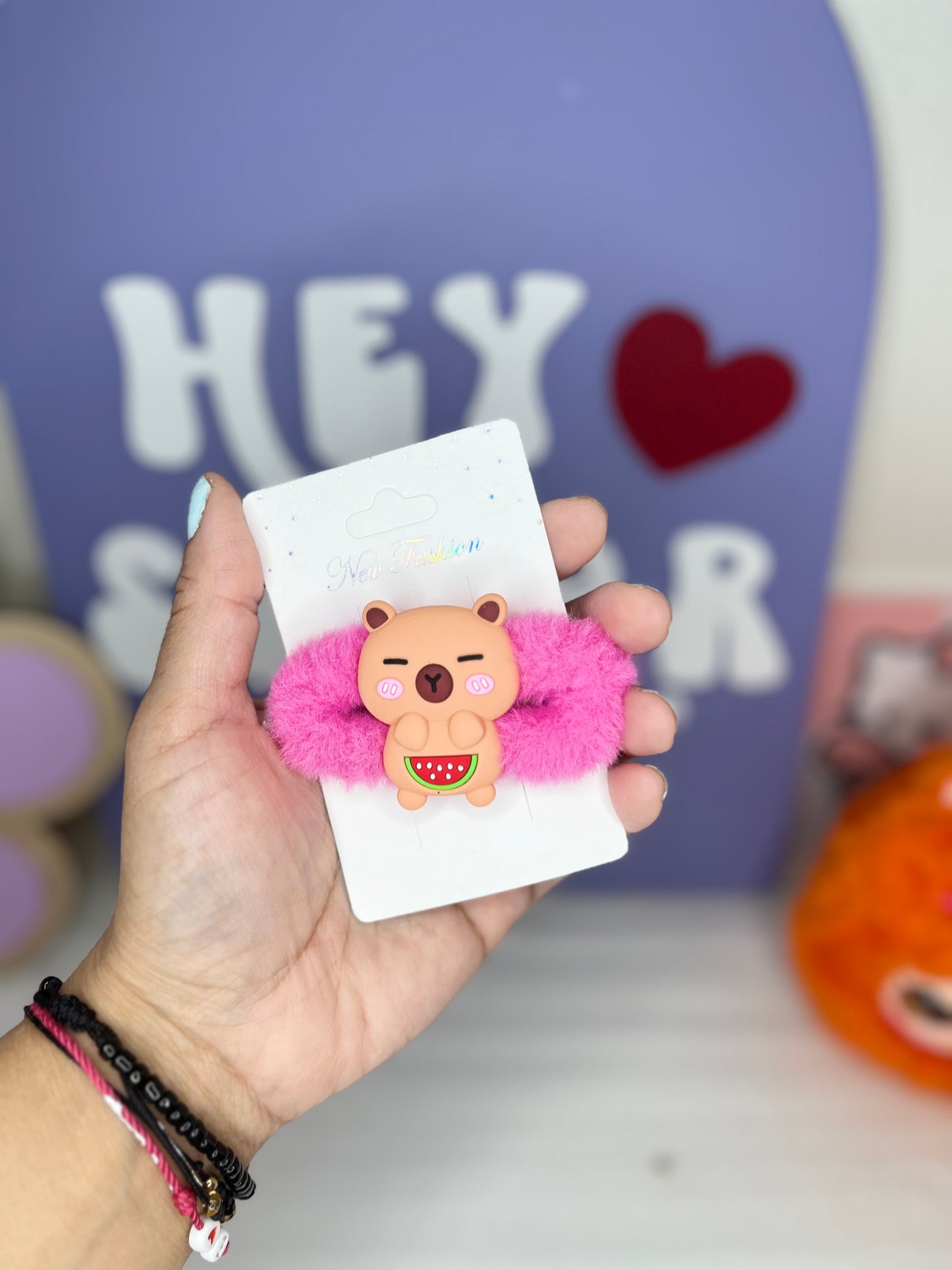 CAPYBARA WATERMELON CLIPS